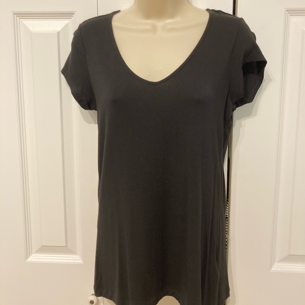 NWOT Tahari Classic Black Top